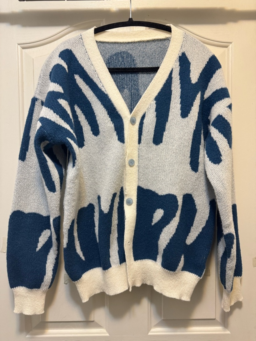 Men's Blue and White Patterned Button-Front Sweater Cardigan - Picture 3 of 4